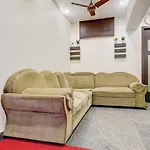 Oyo Flagship 82963 Century Residency