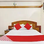 Oyo Flagship 82963 Century Residency